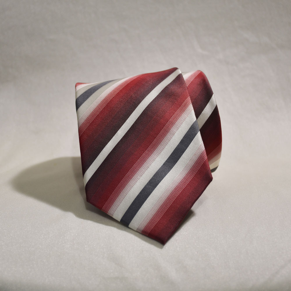 red white stripe tie